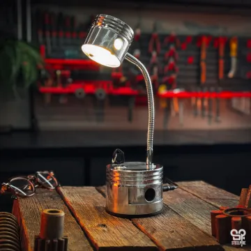 Small Piston Desk Lamp 1x1 - Workshop Studio (24 of 53)